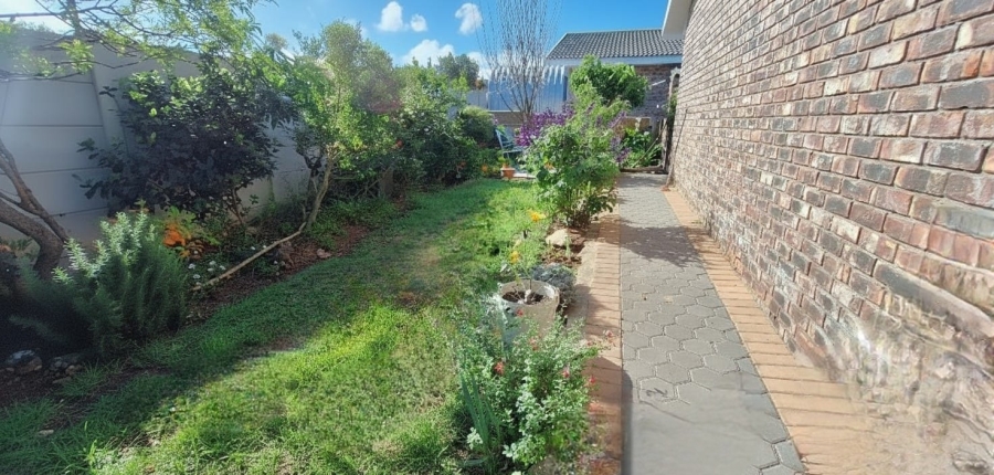 2 Bedroom Property for Sale in Dana Bay Western Cape